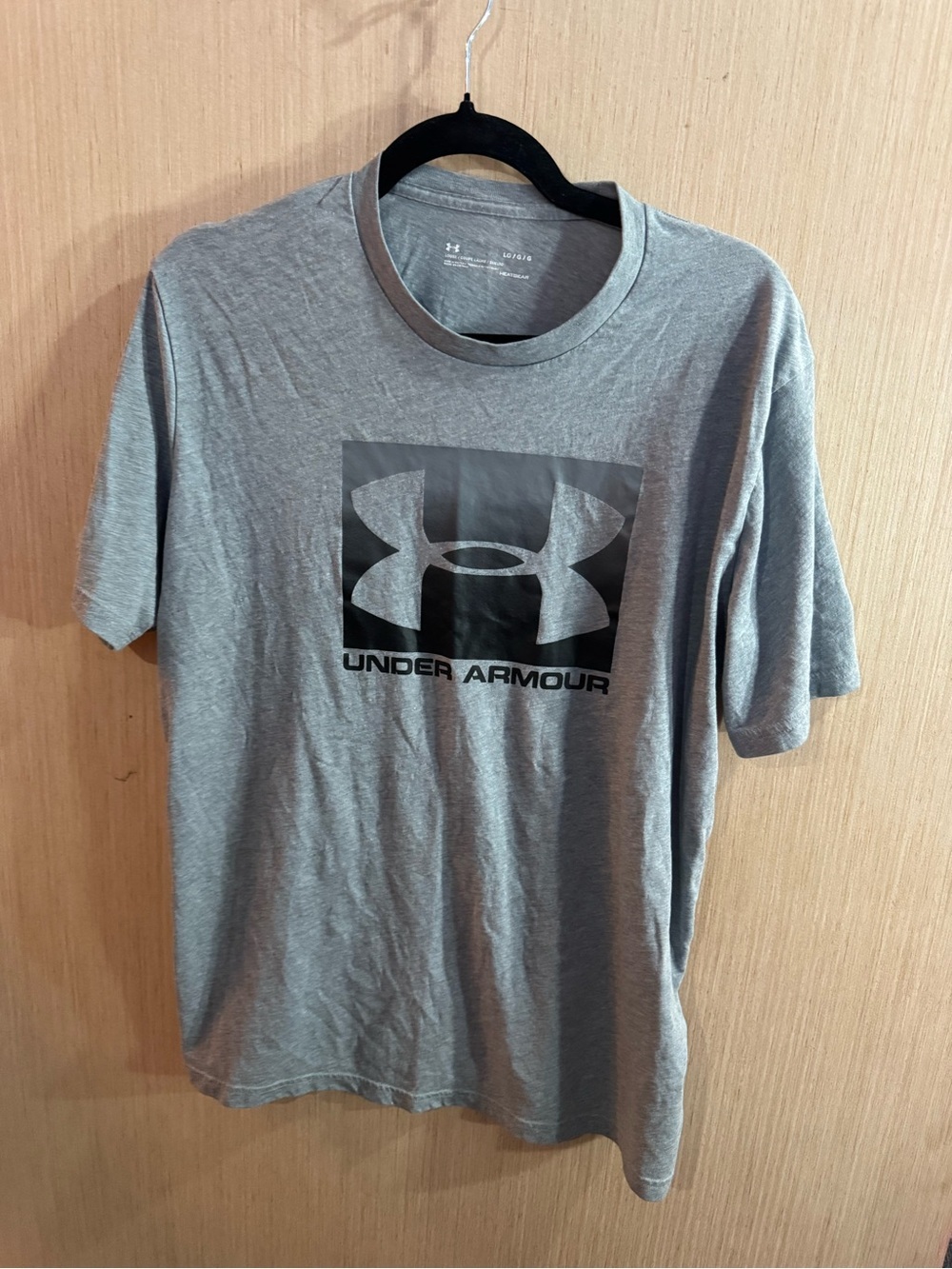 Men’s Under Armour Heatgear Gray Loose Short Sleeve Logo Tee Size Large
